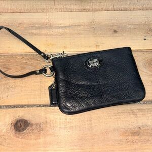 Coach Black Leather Women’s Wristlet